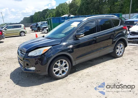 2014 Ford Escape Titanium z USA, uszkodzony, nr VIN 1FMCU0J99EUA91411